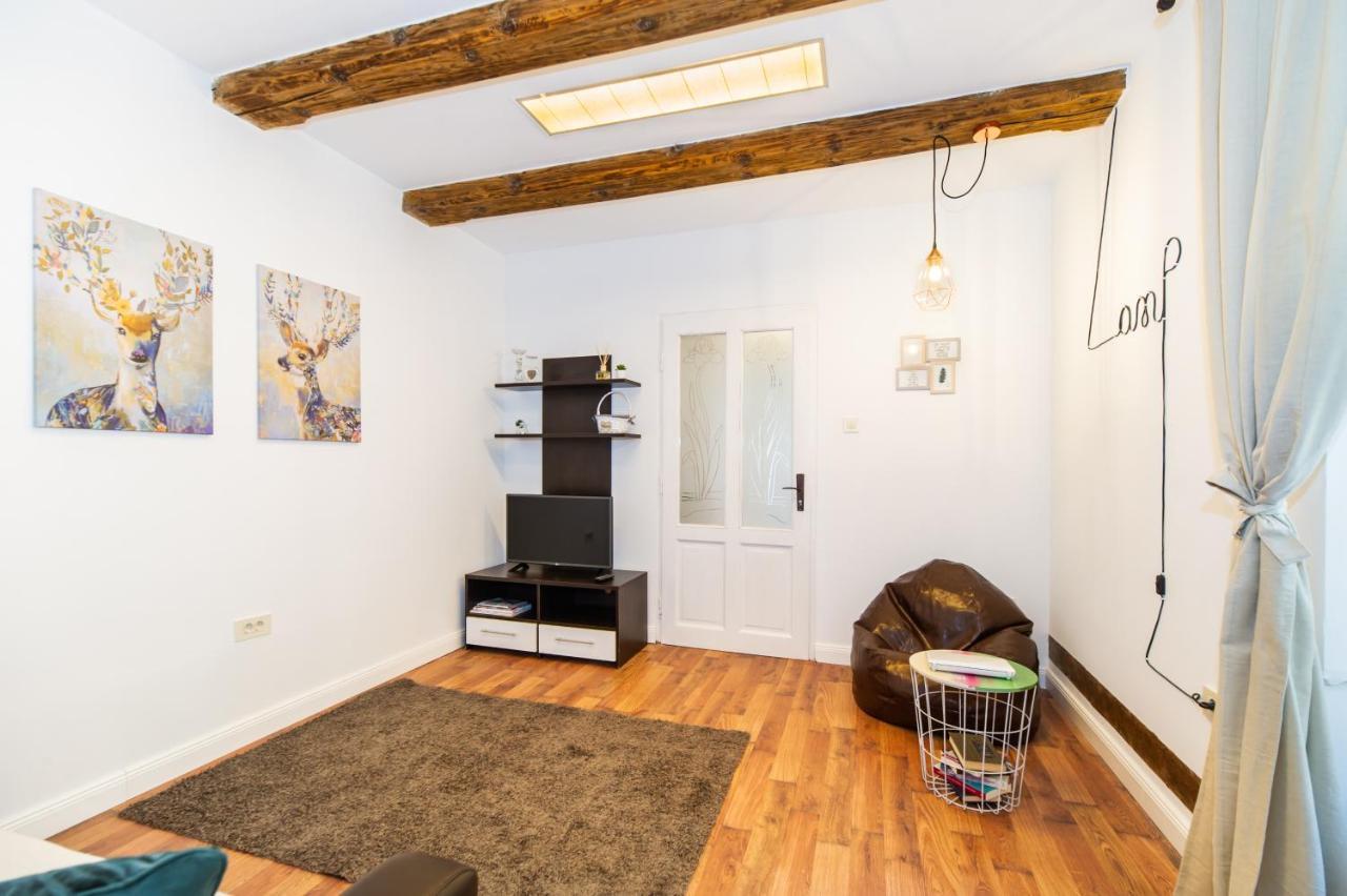 Apartamento Lamp House Braşov Exterior foto